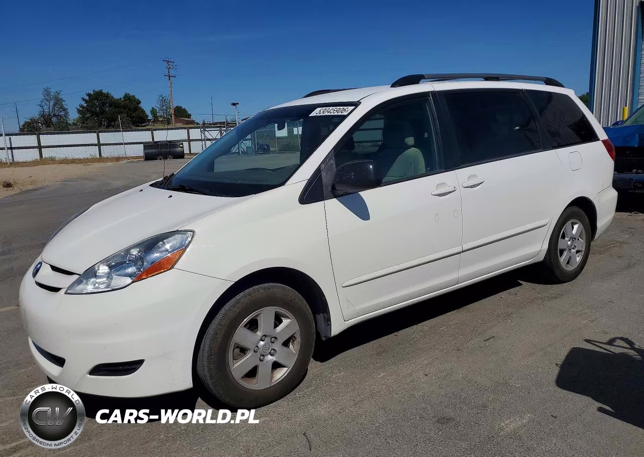 2007 Toyota Sienna Le 8-Passenger