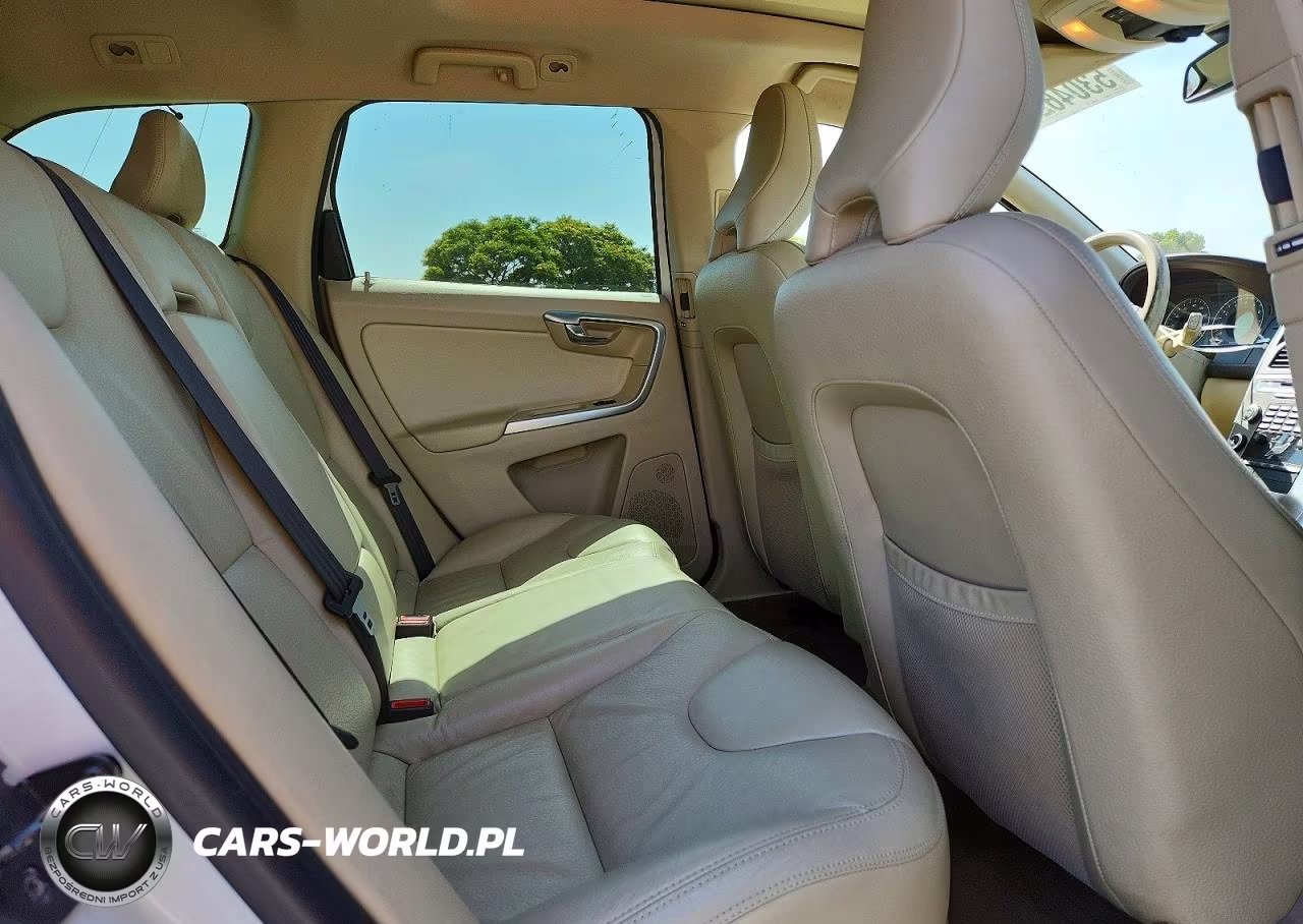 2010 Volvo Xc60 3.2 VIN:YV4960DL1A2052766 - 11