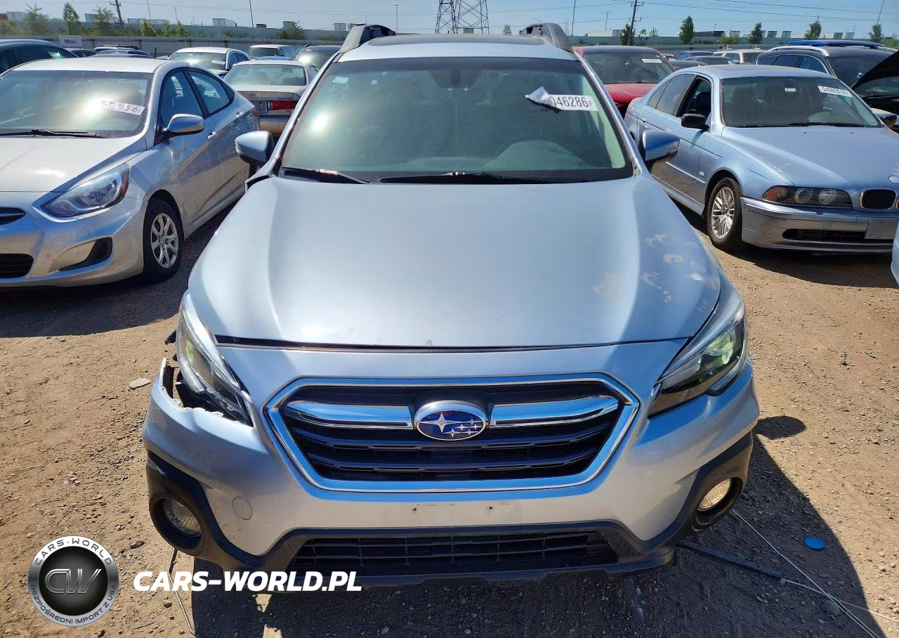 2018 Subaru Outback 3.6R Limited VIN:4S4BSENC4J3296963 - 5