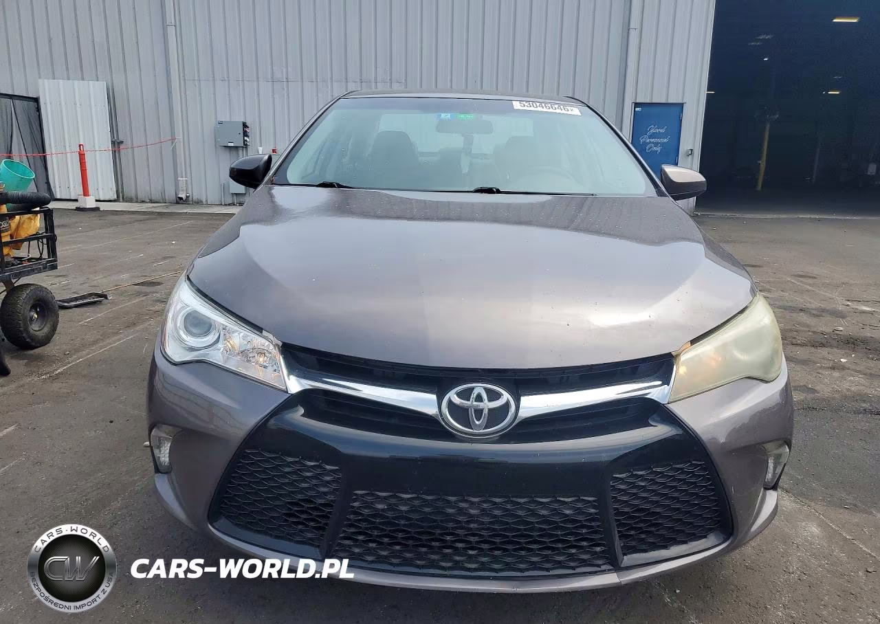 2015 Toyota Camry Se VIN:4T1BF1FK3FU020777 - 5