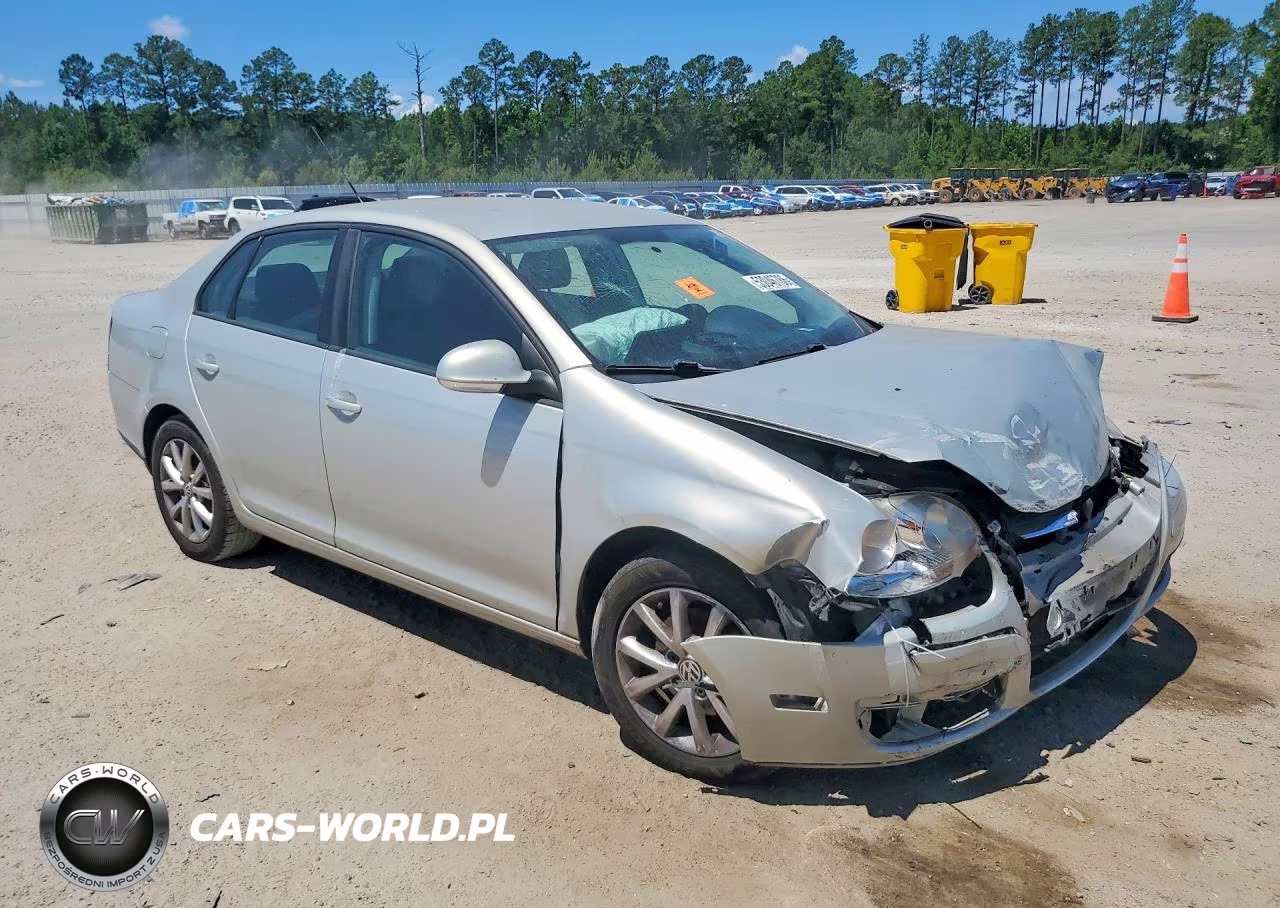 2010 Volkswagen Jetta Limited VIN:3VWAX7AJ0AM121252 - 4