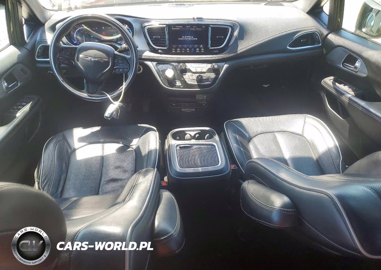 2020 Chrysler Pacifica Hybrid Limited VIN:2C4RC1N74LR274922 - 8