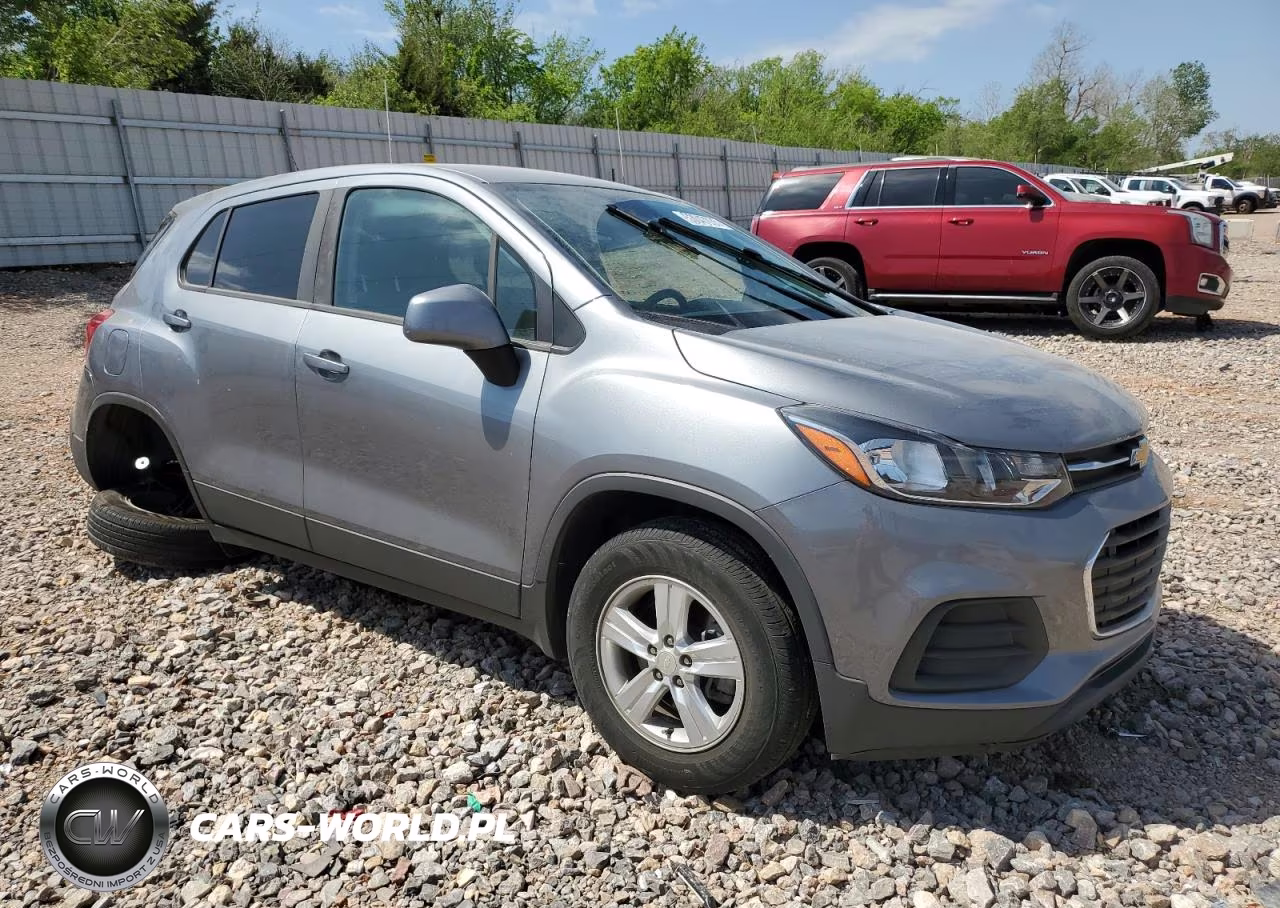 2020 Chevrolet Trax VIN:3GNCJKSBXLL140690 - 4