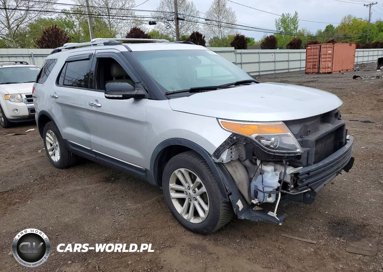 2015 Ford Explorer Xlt VIN:1FM5K8D82FGA74272 - 4