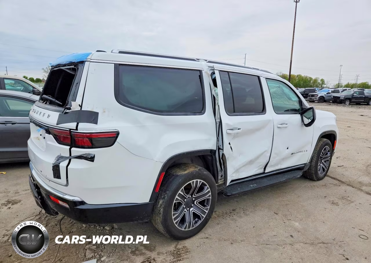 2024 Jeep Wagoneer Series I VIN:1C4SJVAP3RS182664 - 3