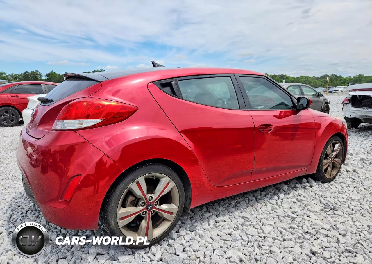 2016 Hyundai Veloster Base VIN:KMHTC6AD9GU283134 - 3