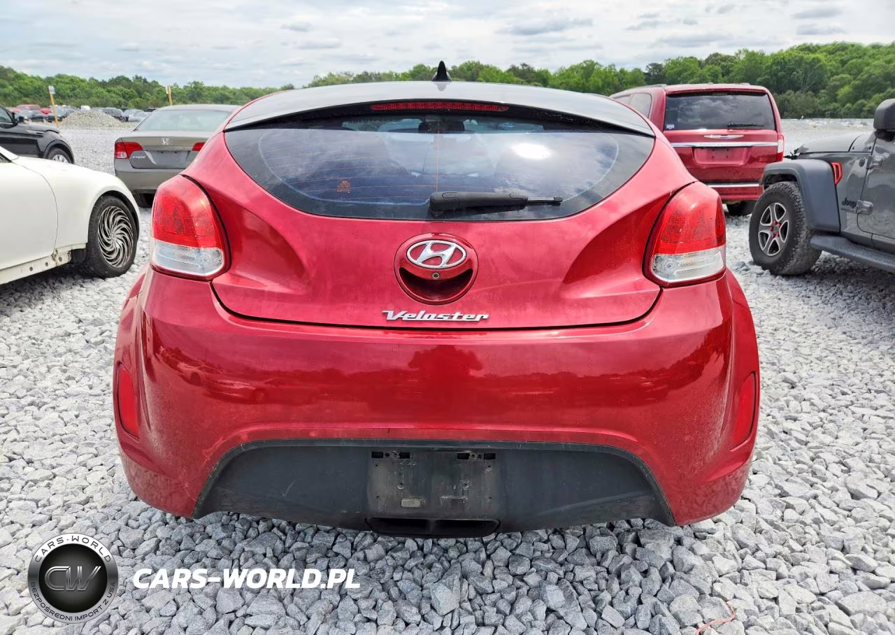 2016 Hyundai Veloster Base VIN:KMHTC6AD9GU283134 - 6