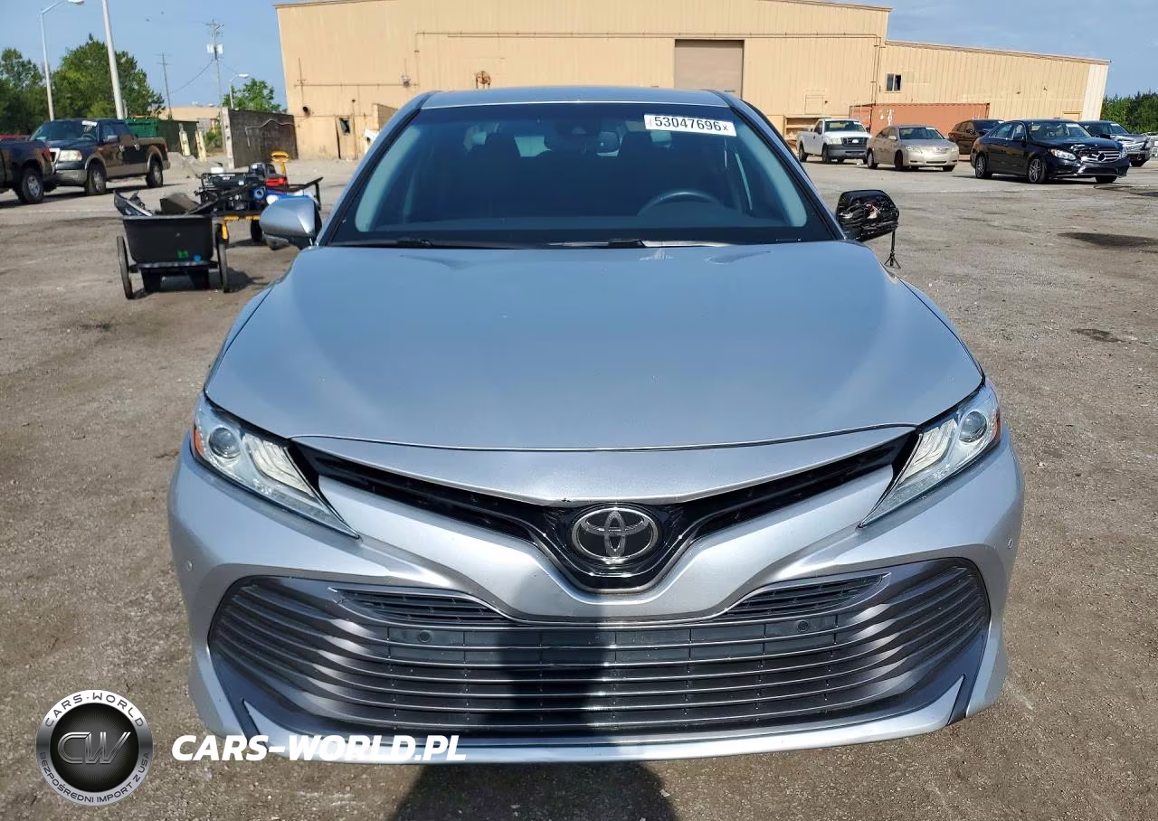 2018 Toyota Camry Xle VIN:4T1B11HK2JU005322 - 5