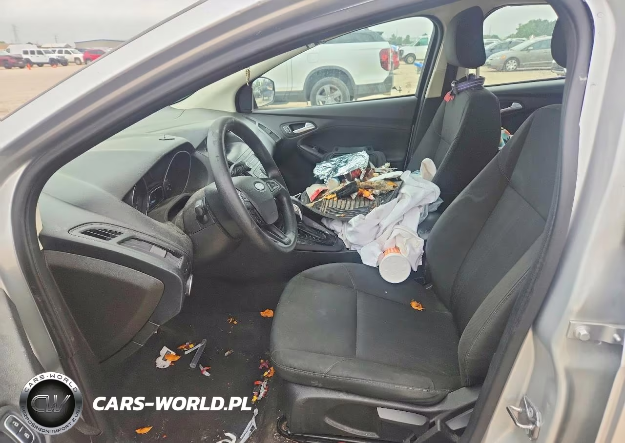 2018 Ford Focus Se VIN:1FADP3F25JL272430 - 7
