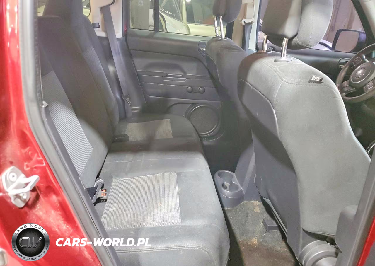 2016 Jeep Patriot Sport VIN:1C4NJPBB3GD575559 - 11