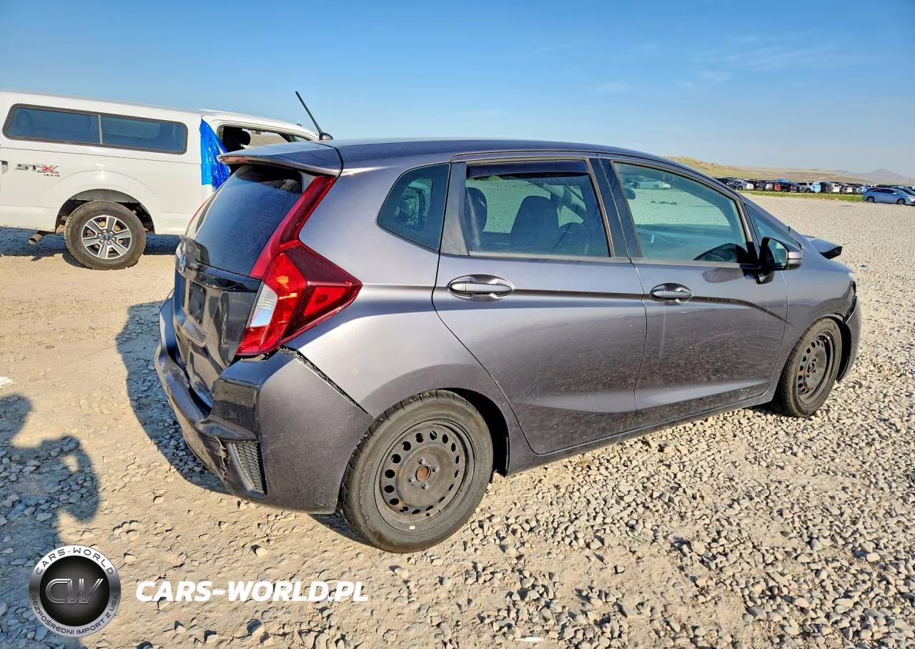 2015 Honda Fit Lx VIN:3HGGK5G59FM732979 - 3