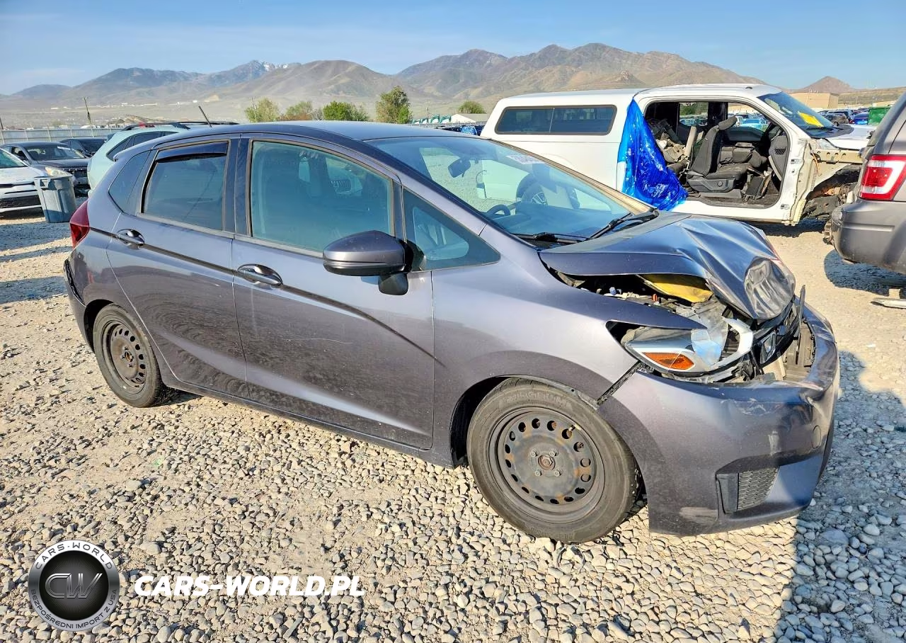 2015 Honda Fit Lx VIN:3HGGK5G59FM732979 - 4