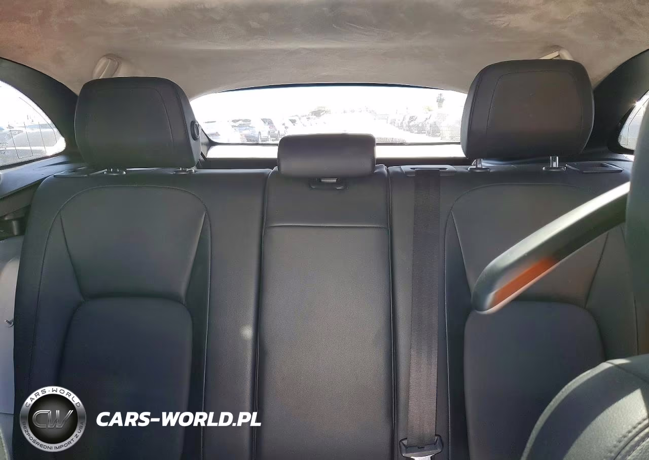 2019 Jaguar F-Pace Premium VIN:SADCJ2FXXKA609933 - 10