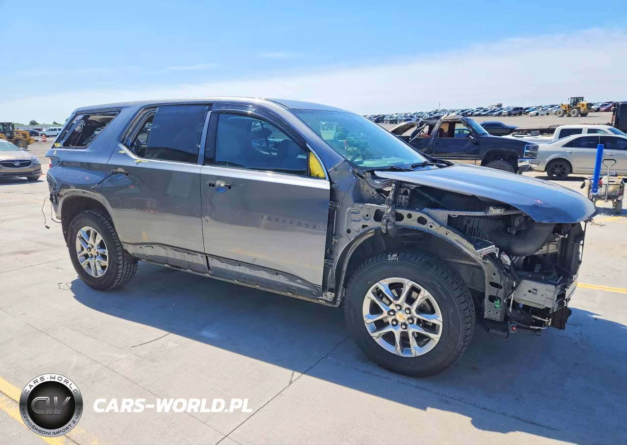2020 Chevrolet Traverse VIN:1GNERGKW4LJ100968 - 4