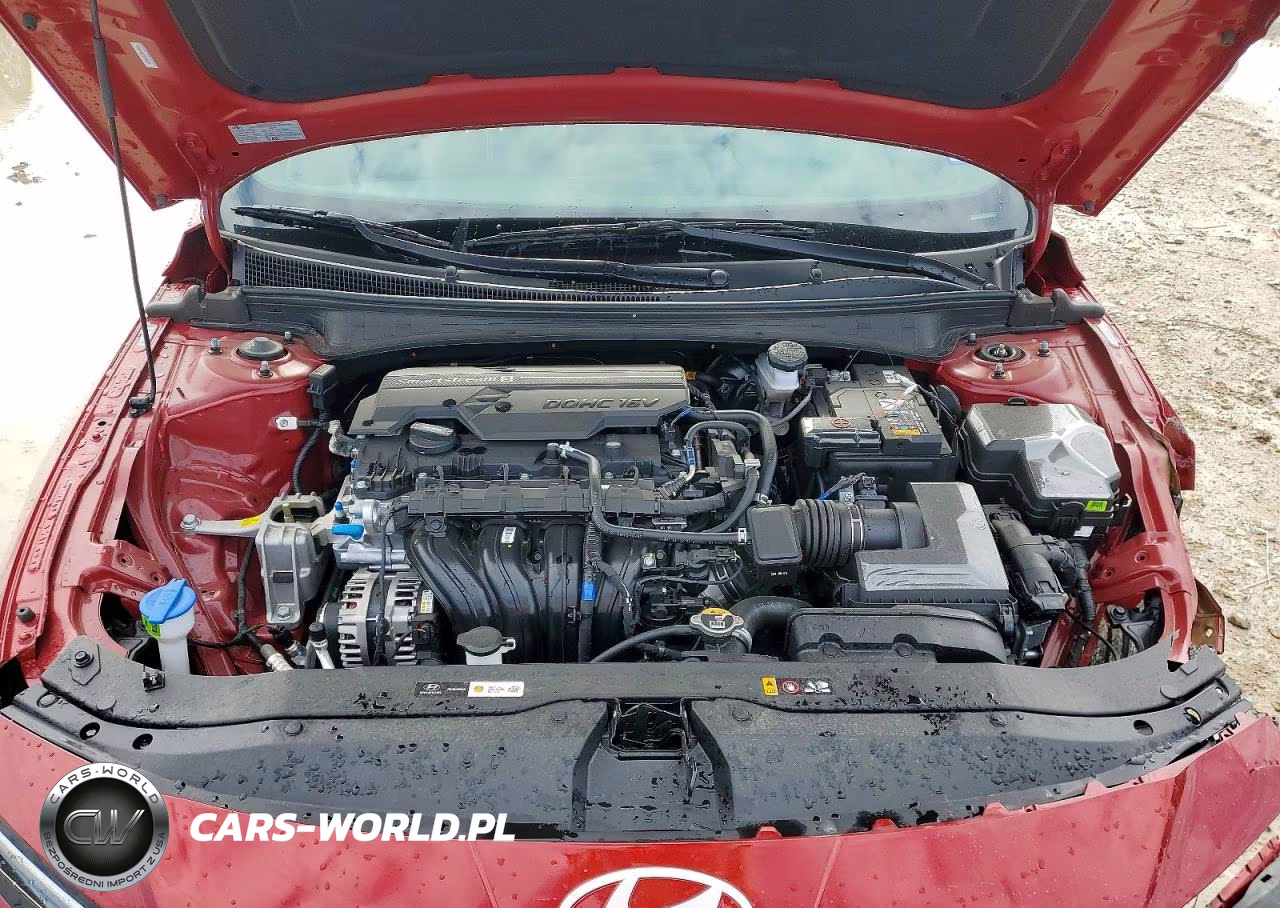2025 Hyundai Elantra Sel Sport VIN:KMHLM4DG3SU085228 - 12
