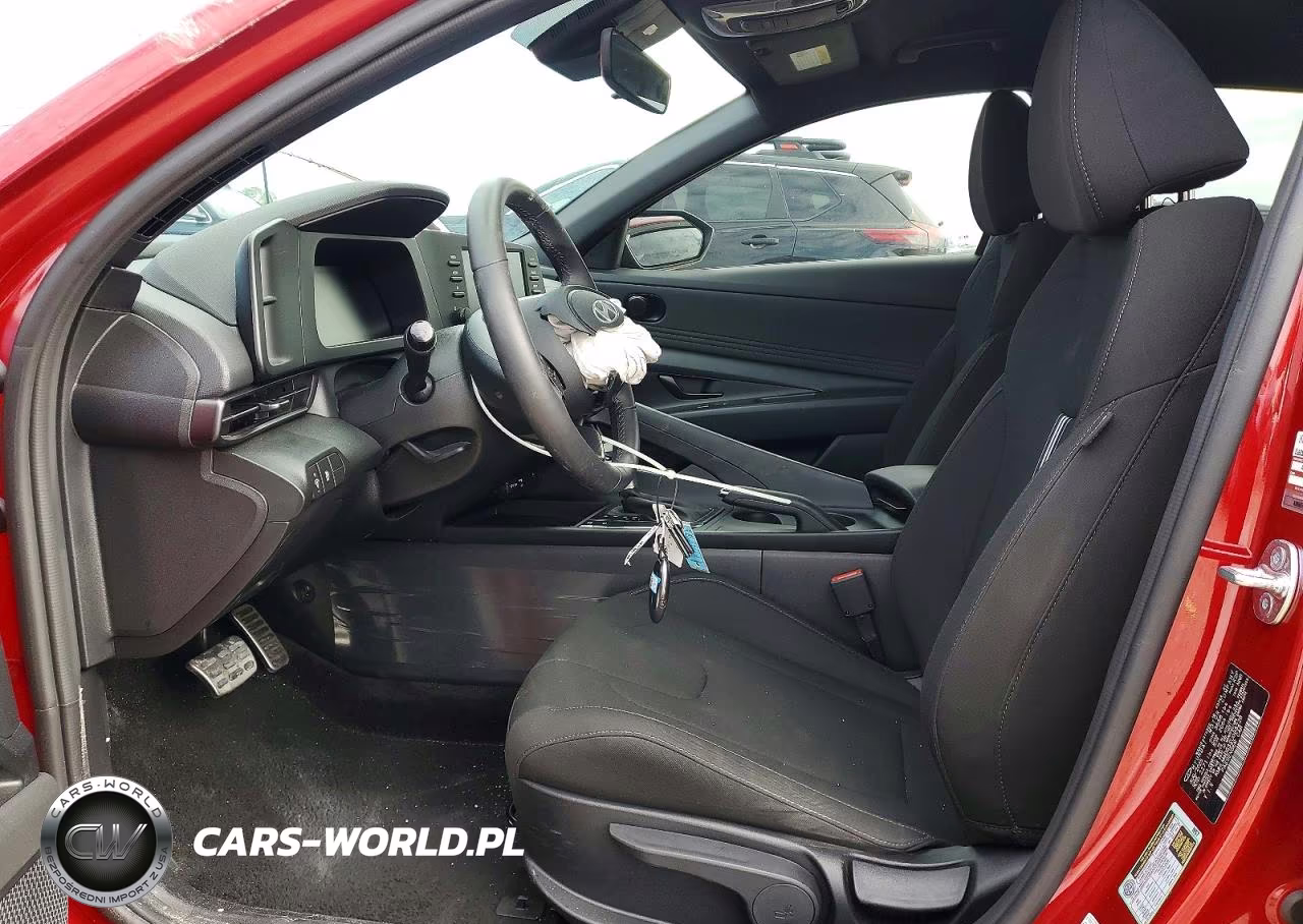 2025 Hyundai Elantra Sel Sport VIN:KMHLM4DG3SU085228 - 7