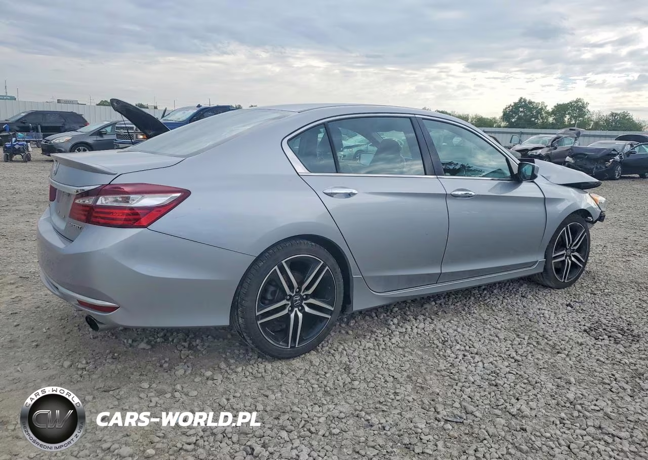 2017 Honda Accord Sport VIN:1HGCR2F53HA256965 - 3