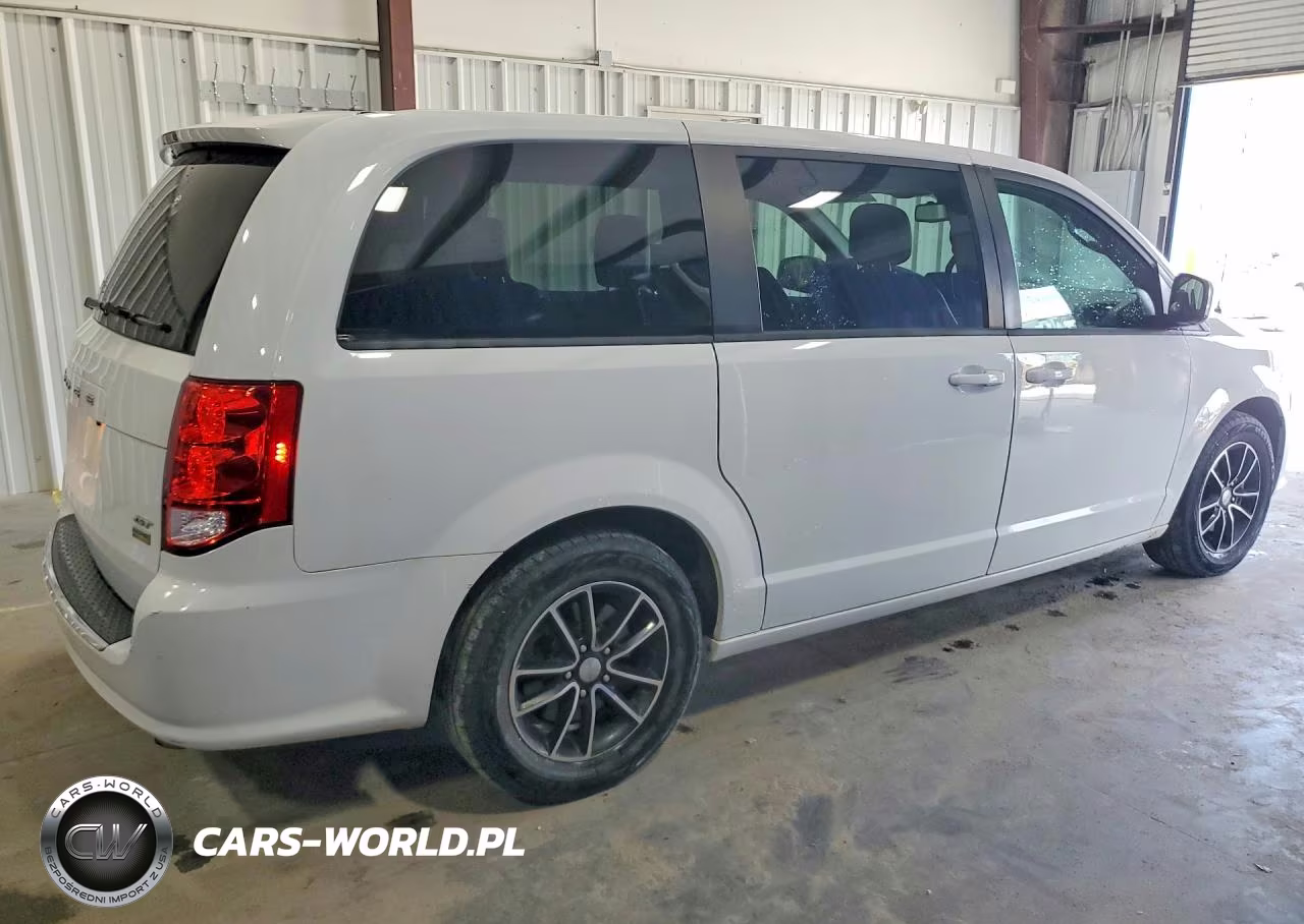 2019 Dodge Grand Caravan Gt VIN:2C4RDGEG9KR658824 - 3