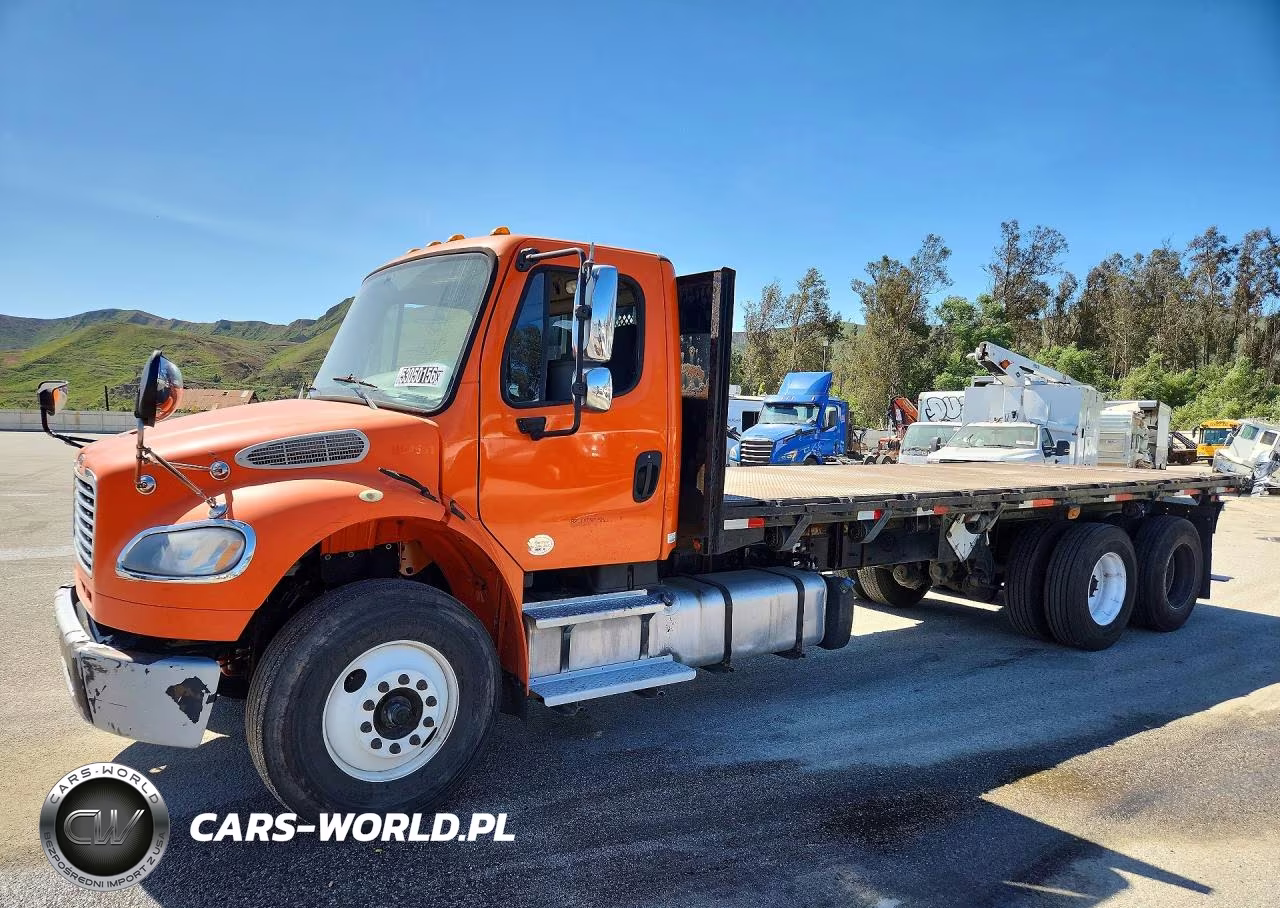 2016 Freightliner Business Class M2 Flatbed Truck