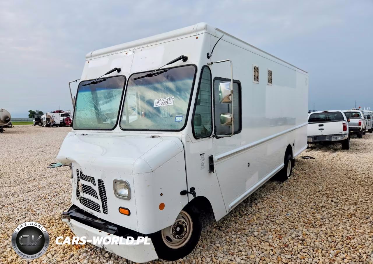2013 Ford E450 Delivery Truck