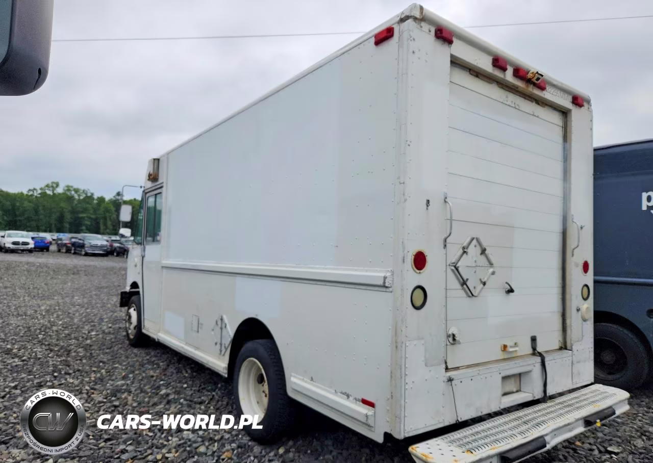 2001 Freightliner Mt45 Chassis Delivery Truck VIN:4UZAANBW91CH92003 - 2