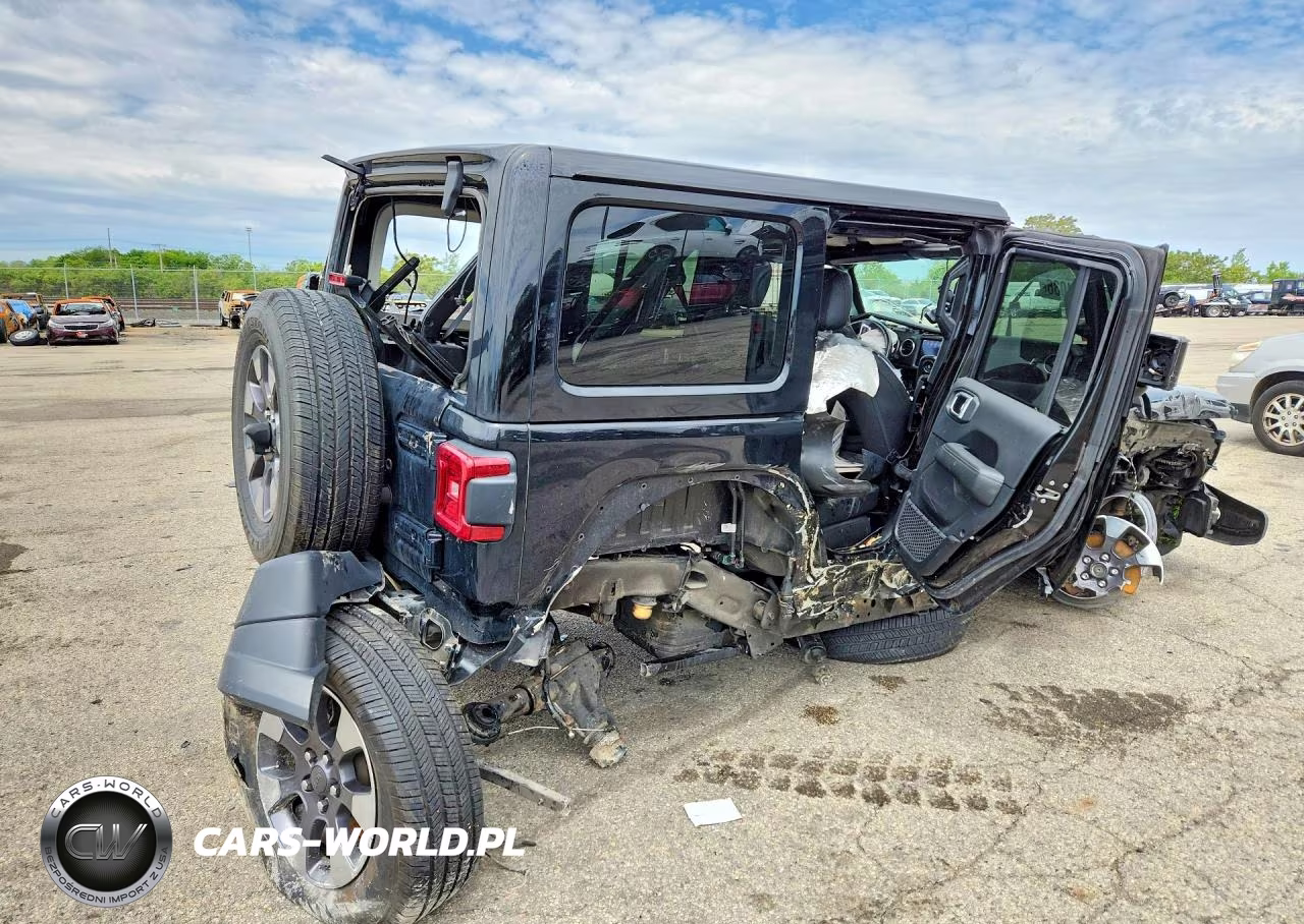 2018 Jeep Wrangler Unlimited Sahara VIN:1C4HJXEGXJW111510 - 3