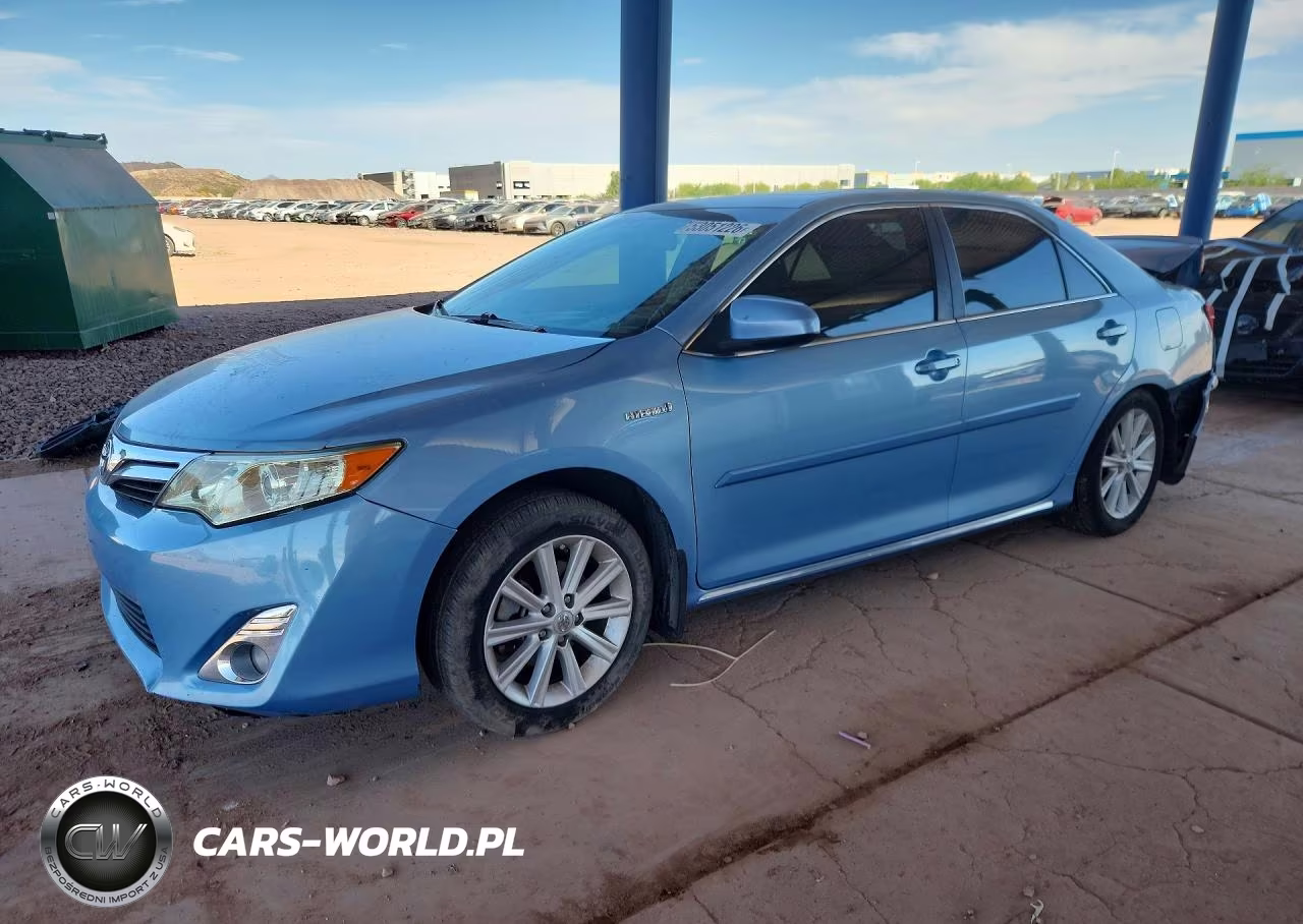 2012 Toyota Camry Hybrid Xle – zdjęcie 1 z 12