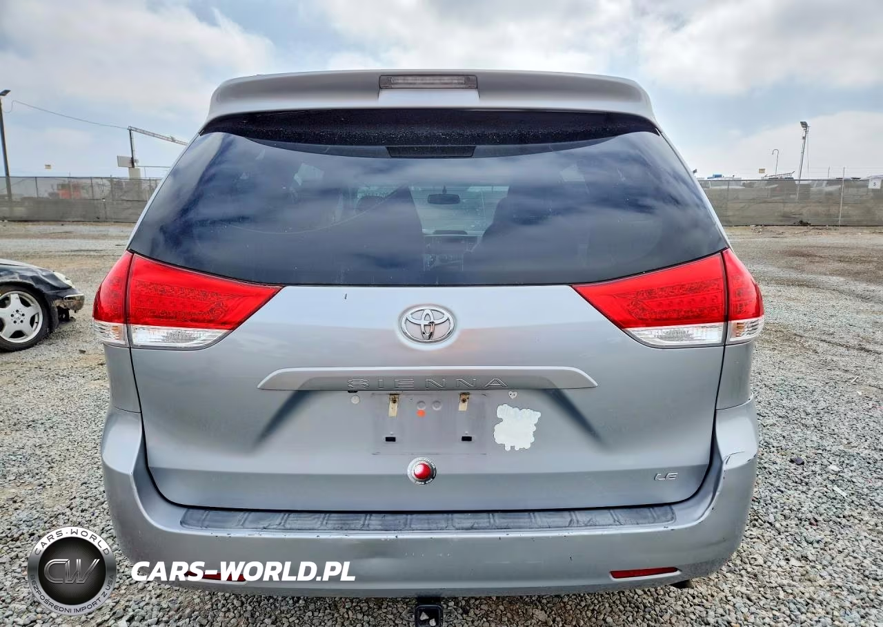 2014 Toyota Sienna Le VIN:5TDKK3DC8ES508164 - 6