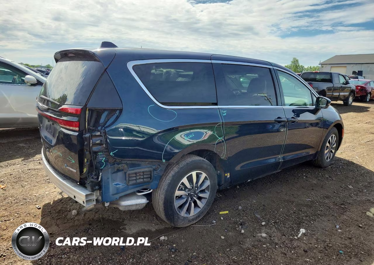 2022 Chry Pacifica VIN:2C4RC1L74NR228318 - 3