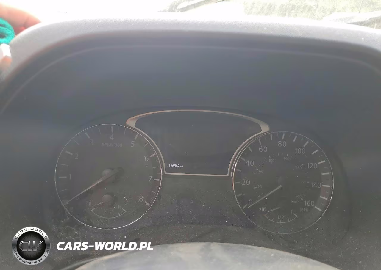 2018 Nissan Pathfinder Platinum VIN:5N1DR2MN3JC637971 - 9