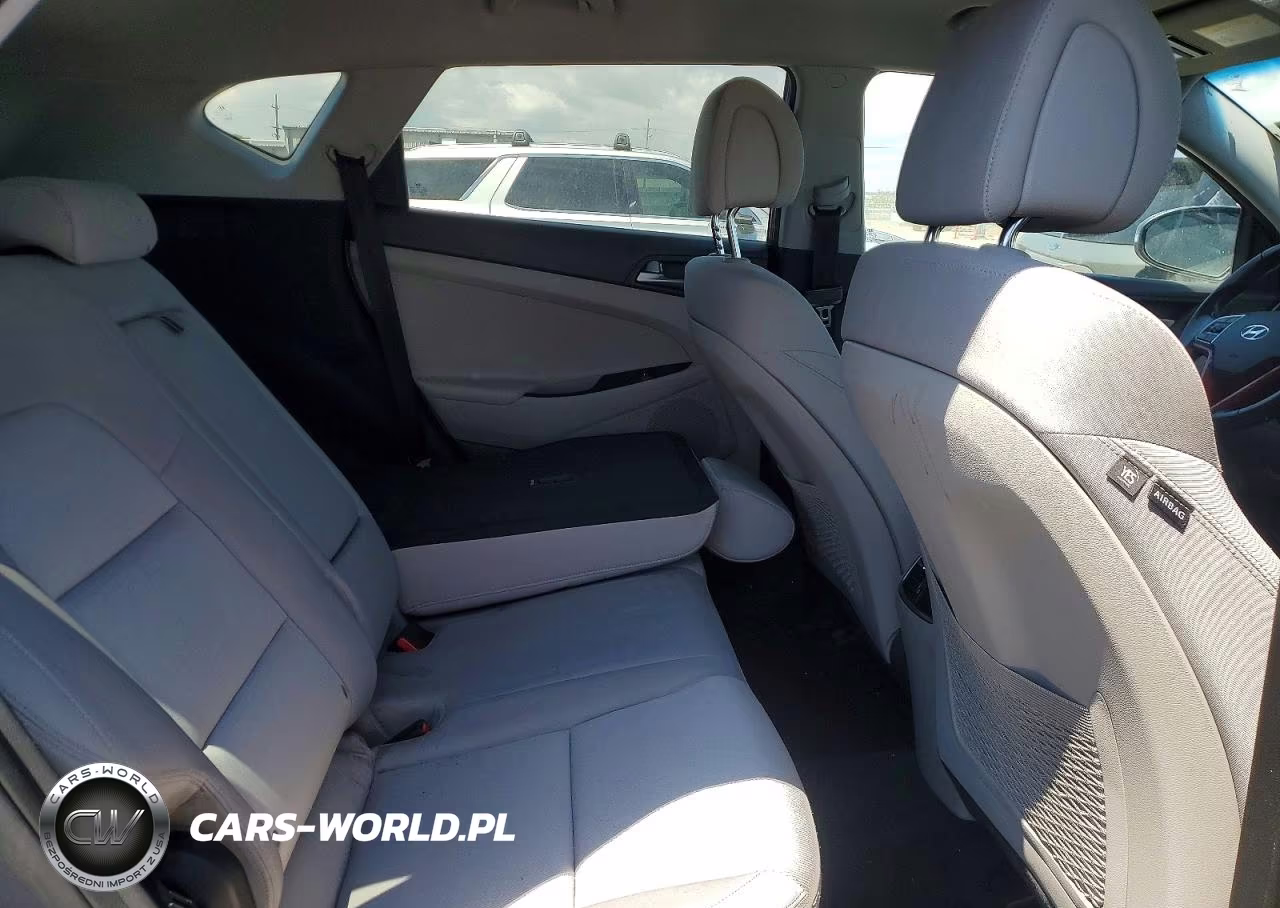2017 Hyundai Tucson Sport VIN:KM8J3CA24HU390226 - 10