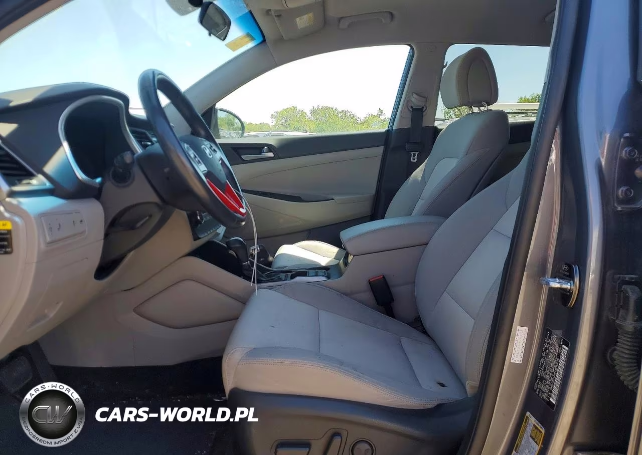 2017 Hyundai Tucson Sport VIN:KM8J3CA24HU390226 - 7