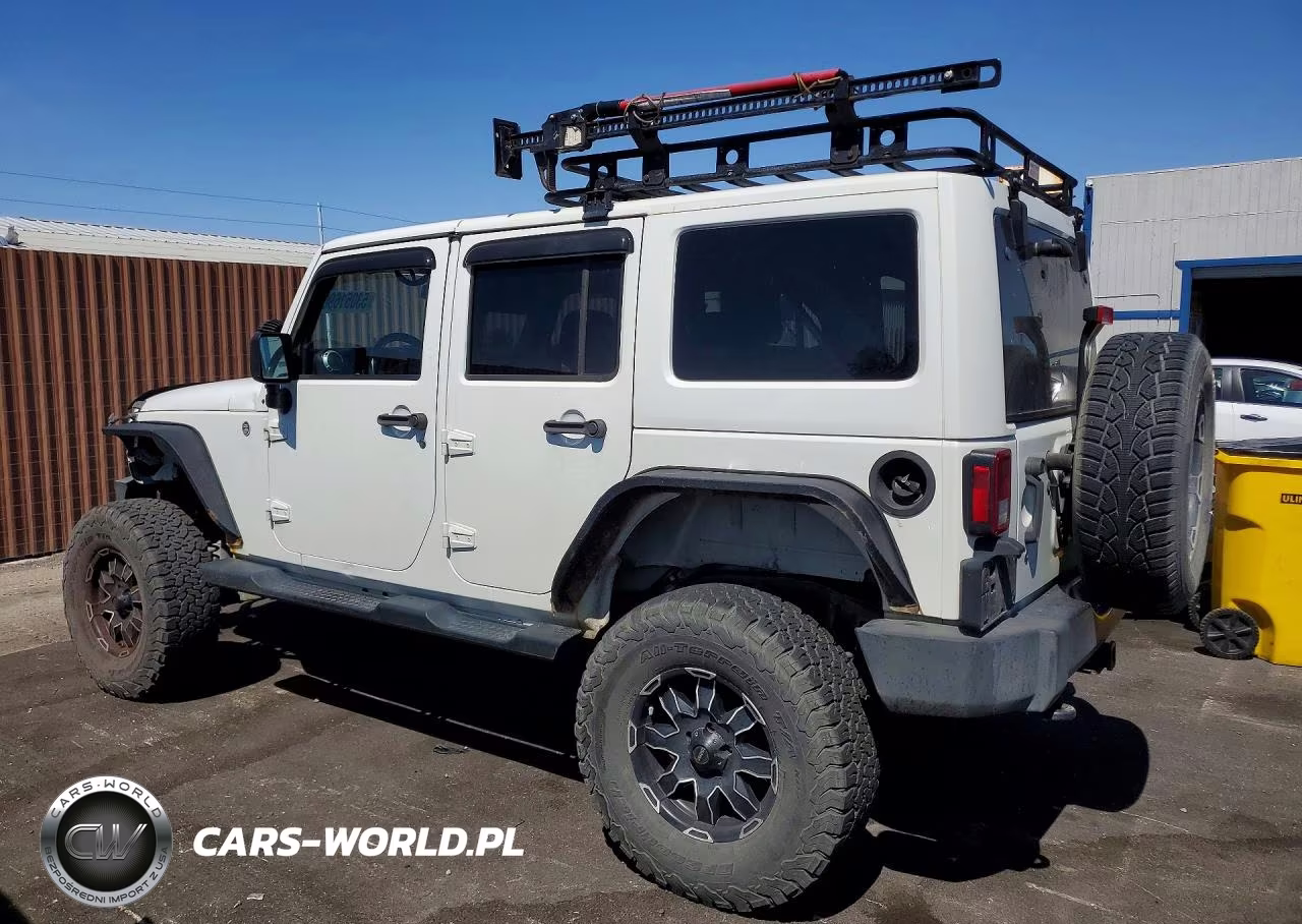 2014 Jeep Wrangler Unlimited Sahara VIN:1C4BJWEG3EL135543 - 2