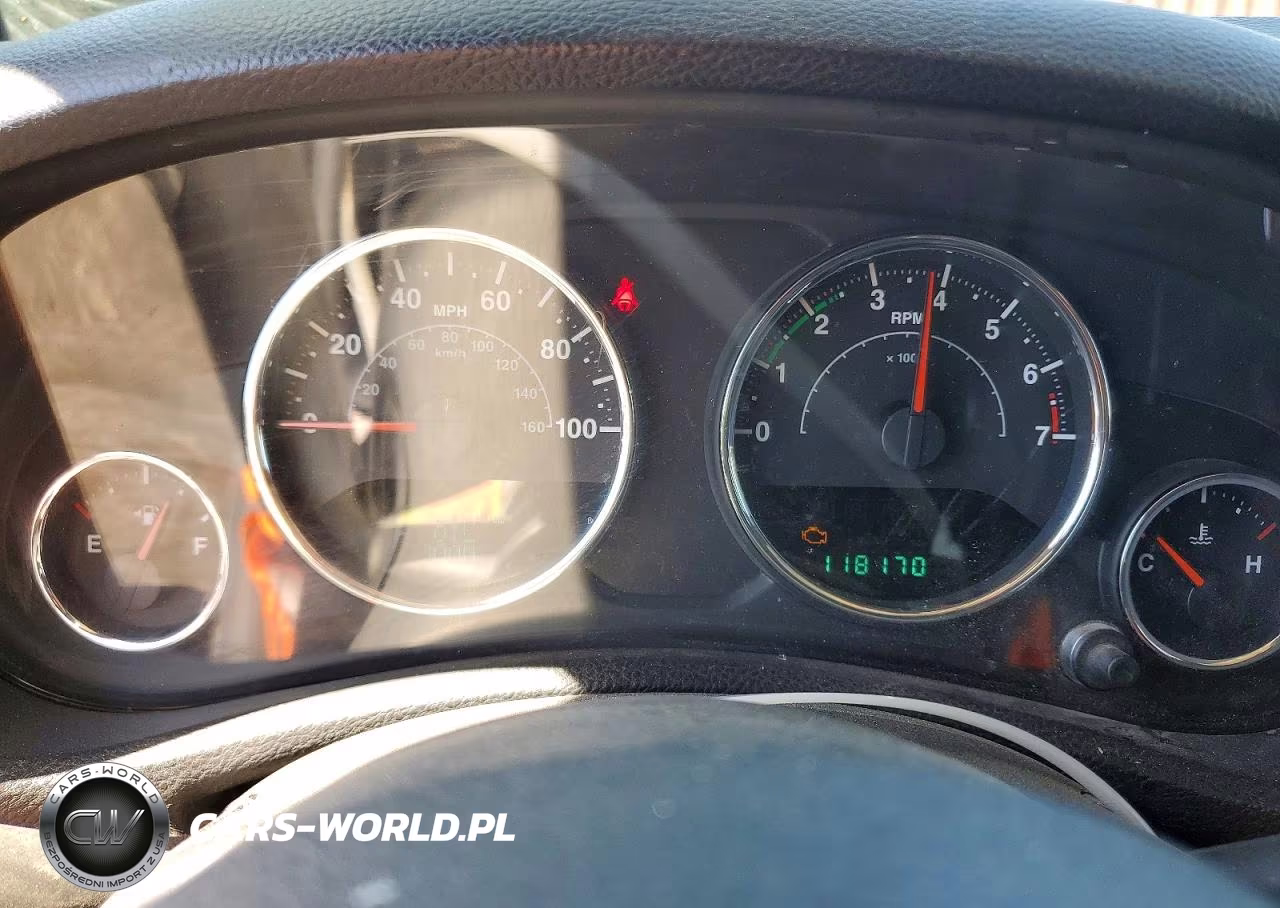 2014 Jeep Wrangler Unlimited Sahara VIN:1C4BJWEG3EL135543 - 9