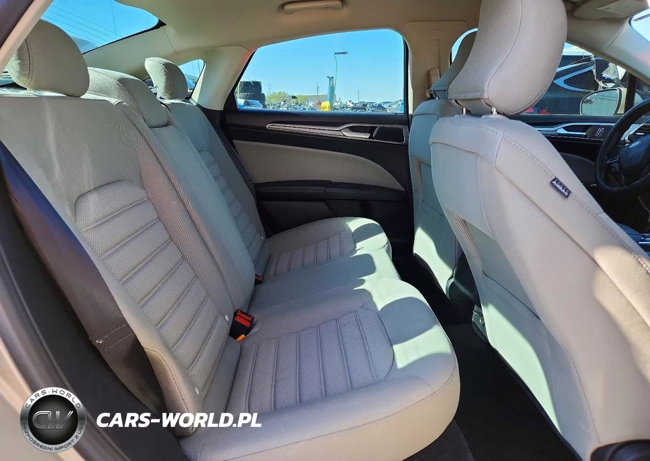 2018 Ford Fusion S Hybrid VIN:3FA6P0UU3JR100989 - 10