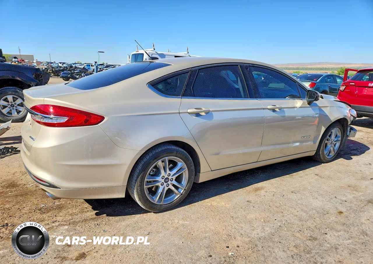 2018 Ford Fusion S Hybrid VIN:3FA6P0UU3JR100989 - 3