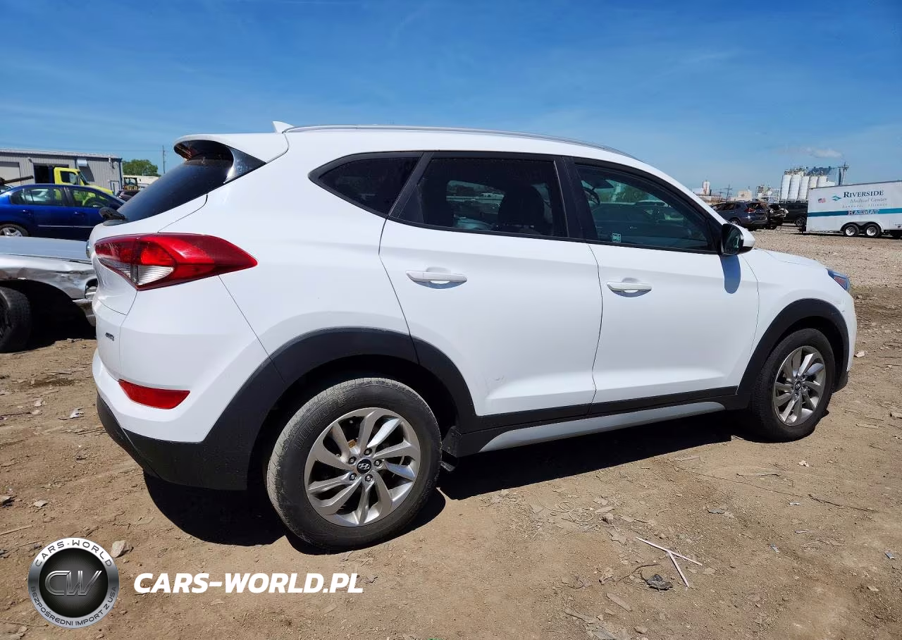 2018 Hyundai Tucson Sel VIN:KM8J3CA47JU677356 - 3