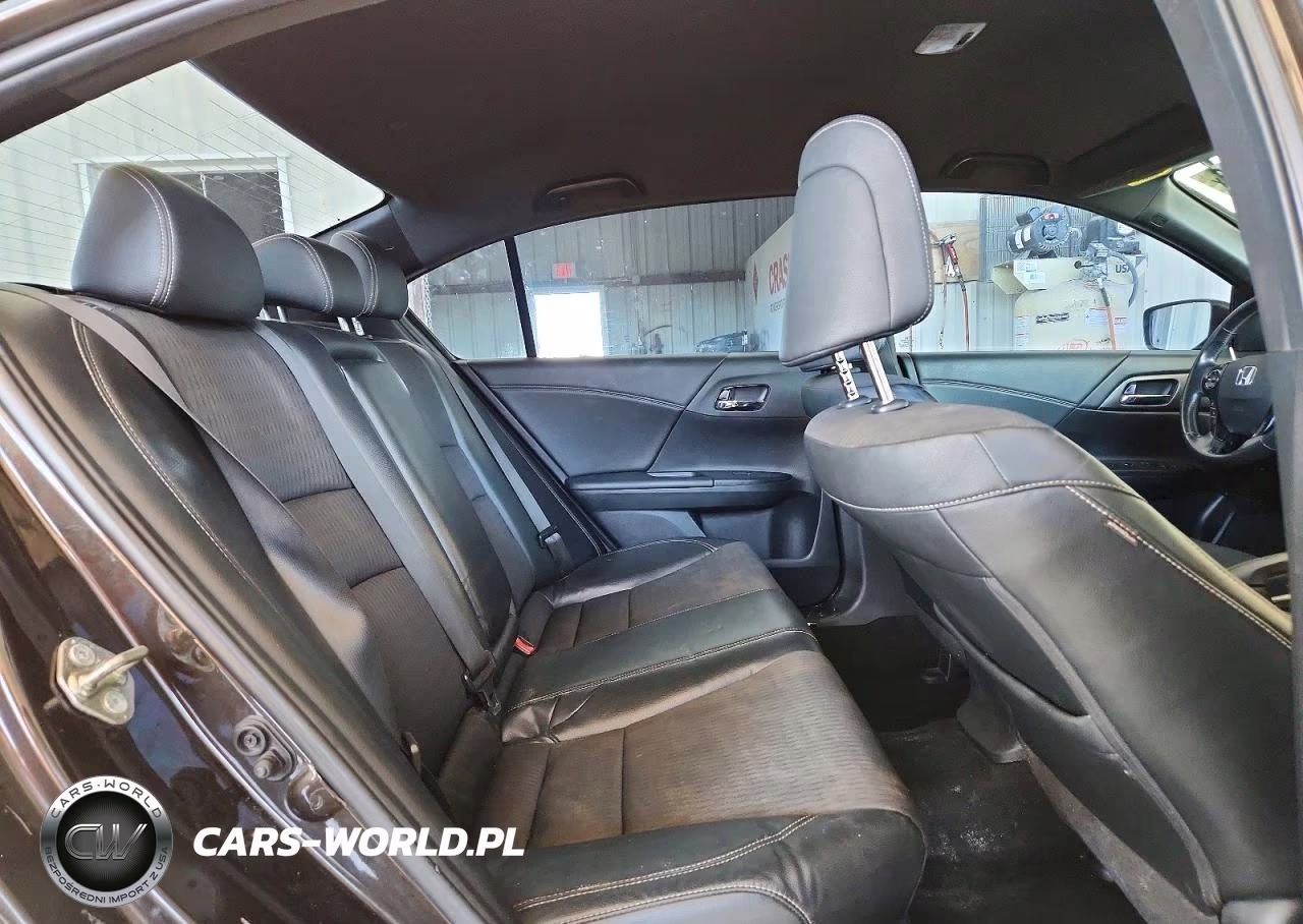 2017 Honda Civic Sport VIN:1HGCR2F57HA129250 - 10