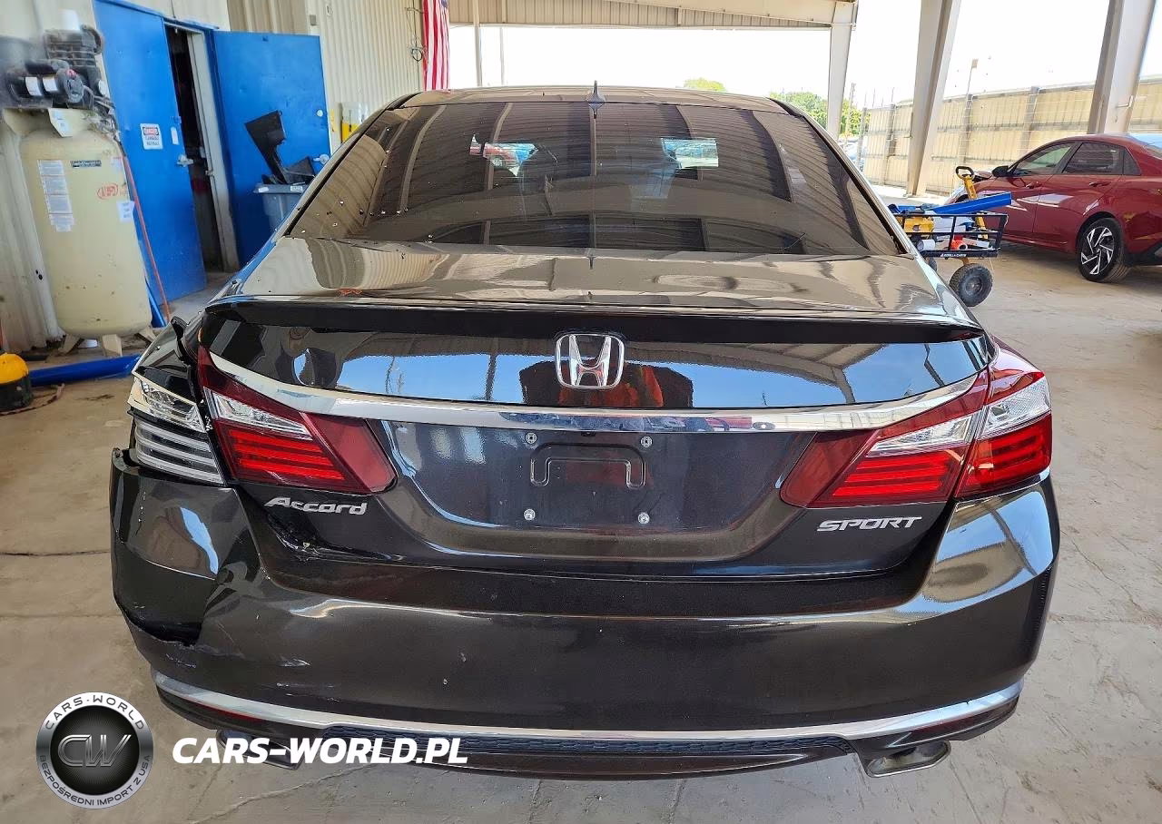 2017 Honda Civic Sport VIN:1HGCR2F57HA129250 - 6