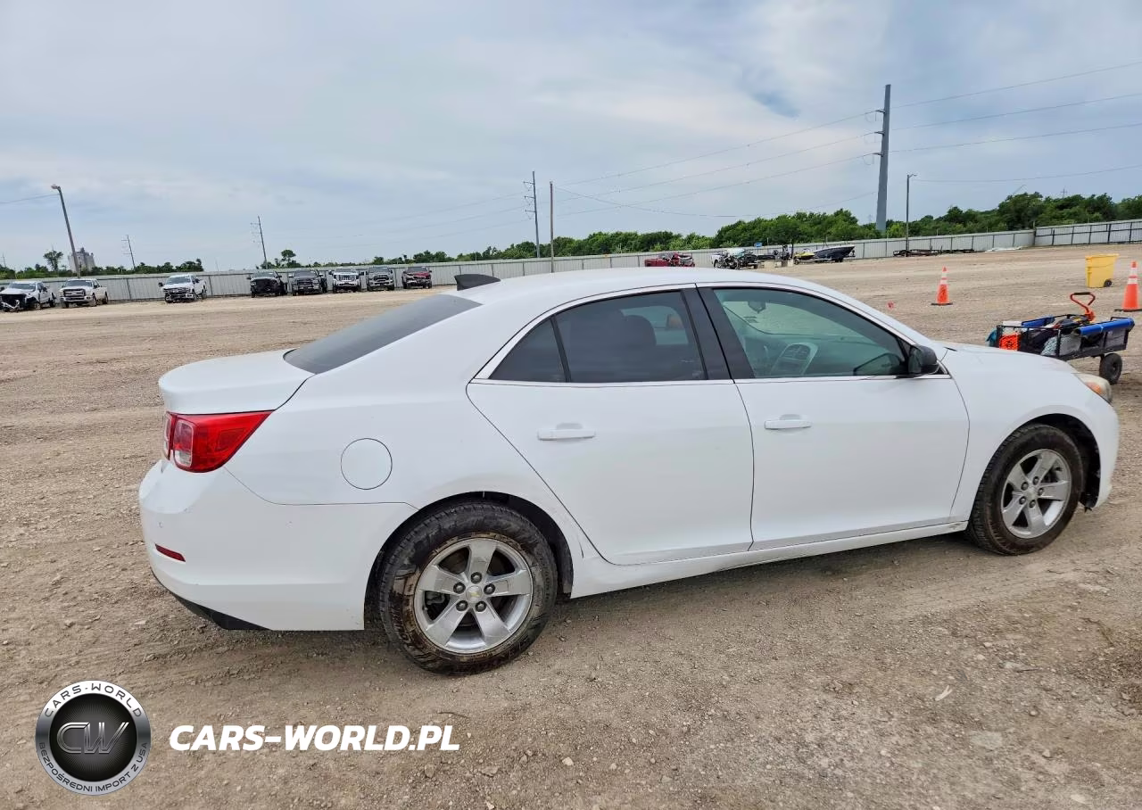 2015 Chevrolet Malibu Ls VIN:1G11A5SL7FF289933 - 3