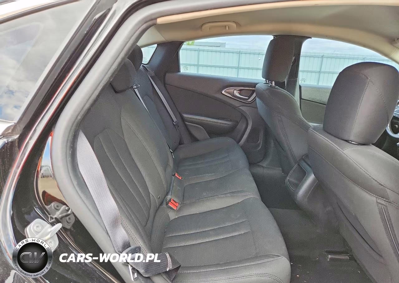 2016 Chrysler 200 Lx VIN:1C3CCCFB3GN196189 - 10