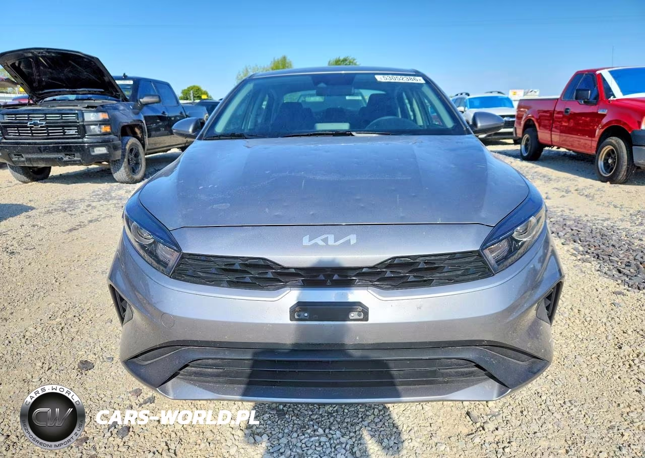 2024 Kia Forte Lxs VIN:3KPF24AD9RE704683 - 5