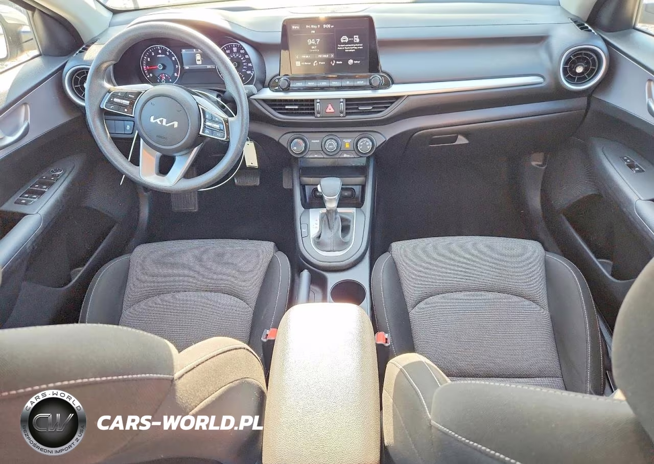 2024 Kia Forte Lxs VIN:3KPF24AD9RE704683 - 8