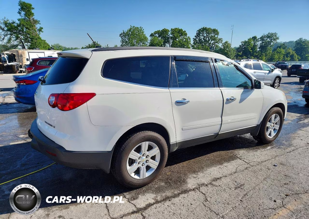 2011 Chevrolet Traverse Lt VIN:1GNKVGED4BJ124792 - 3
