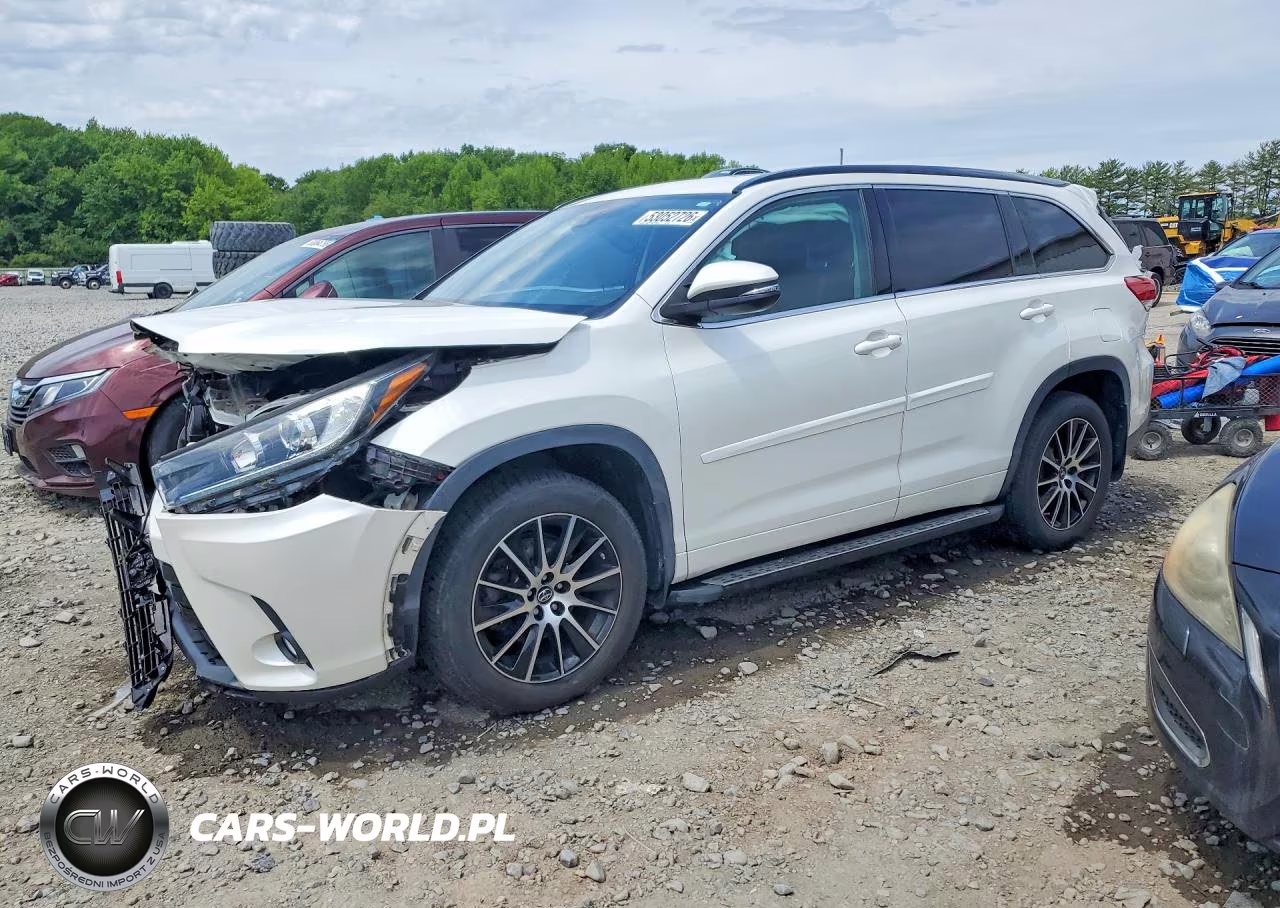 2018 Toyota Highlander Se
