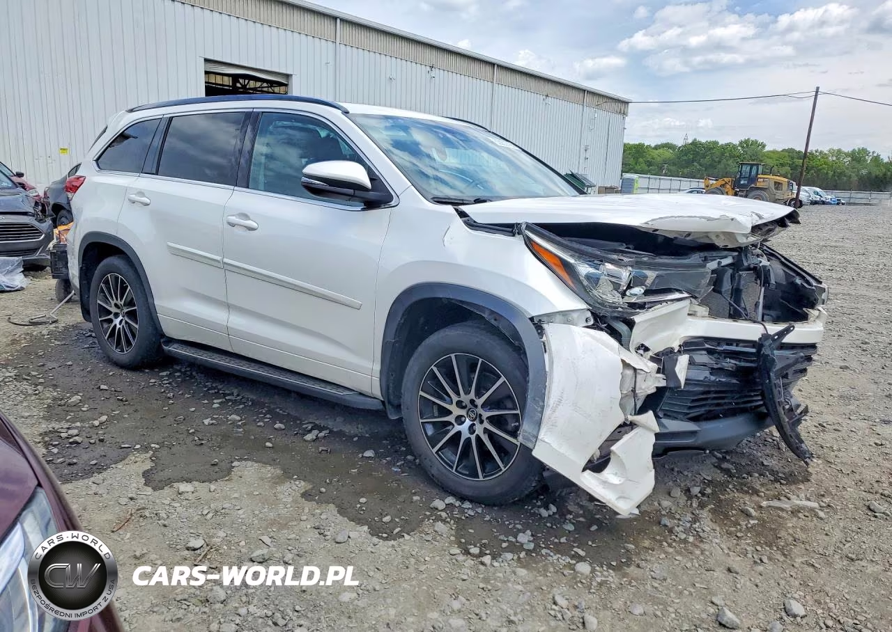 2018 Toyota Highlander Se VIN:5TDJZRFH2JS817139 - 4