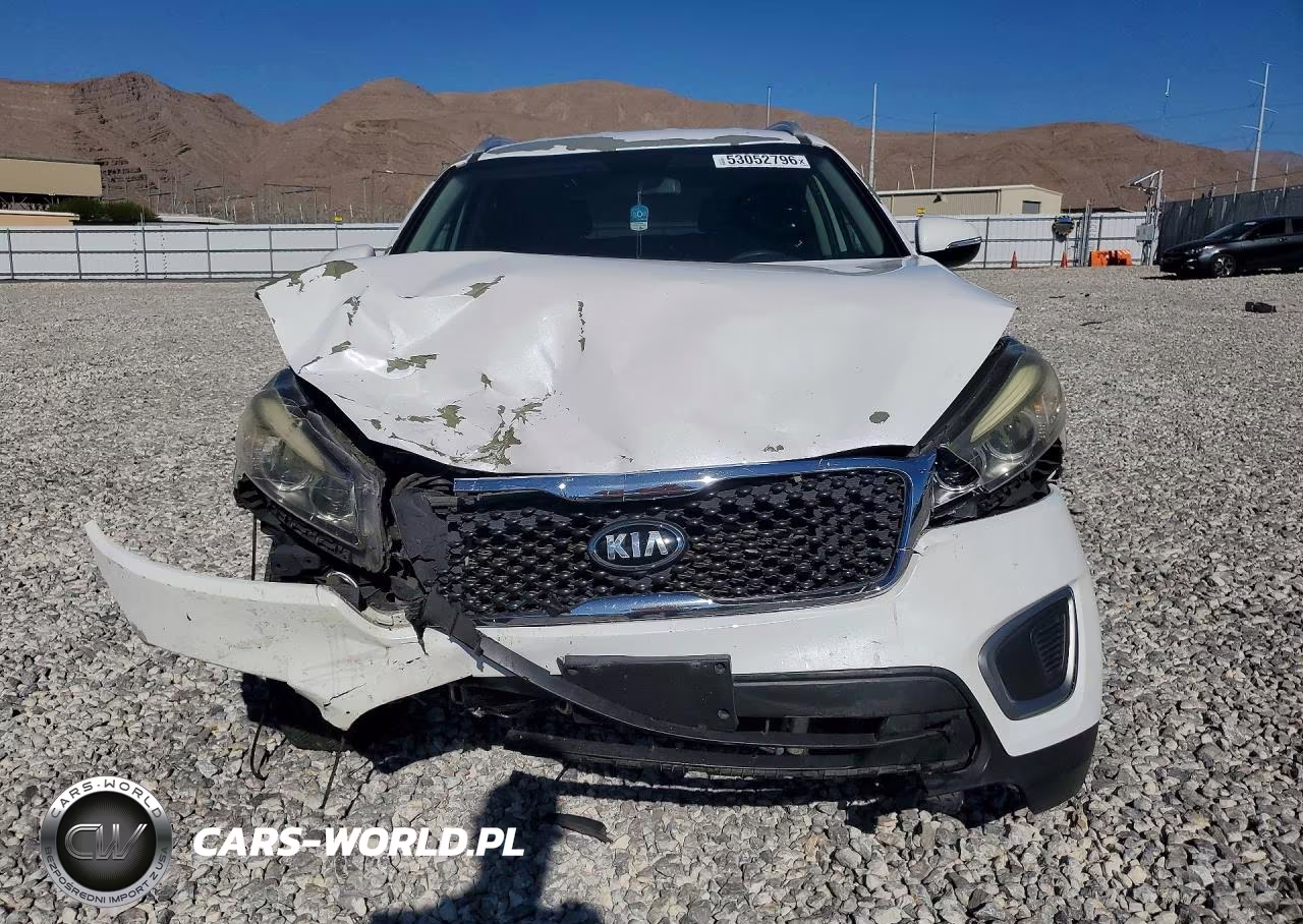 2016 Kia Sorento Lx VIN:5XYPG4A35GG043263 - 5