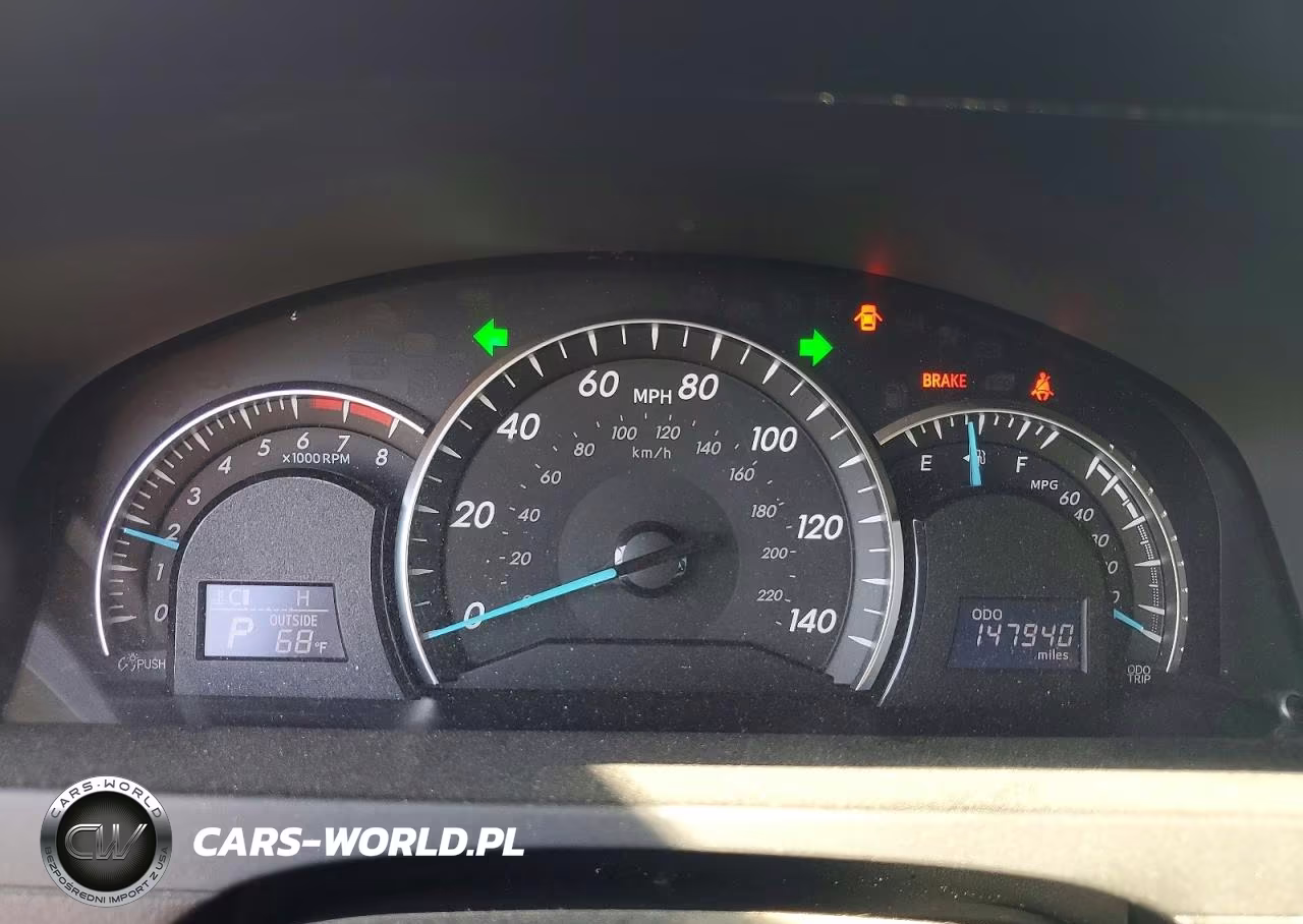 2013 Toyota Camry Xle VIN:4T4BF1FK9DR300285 - 9