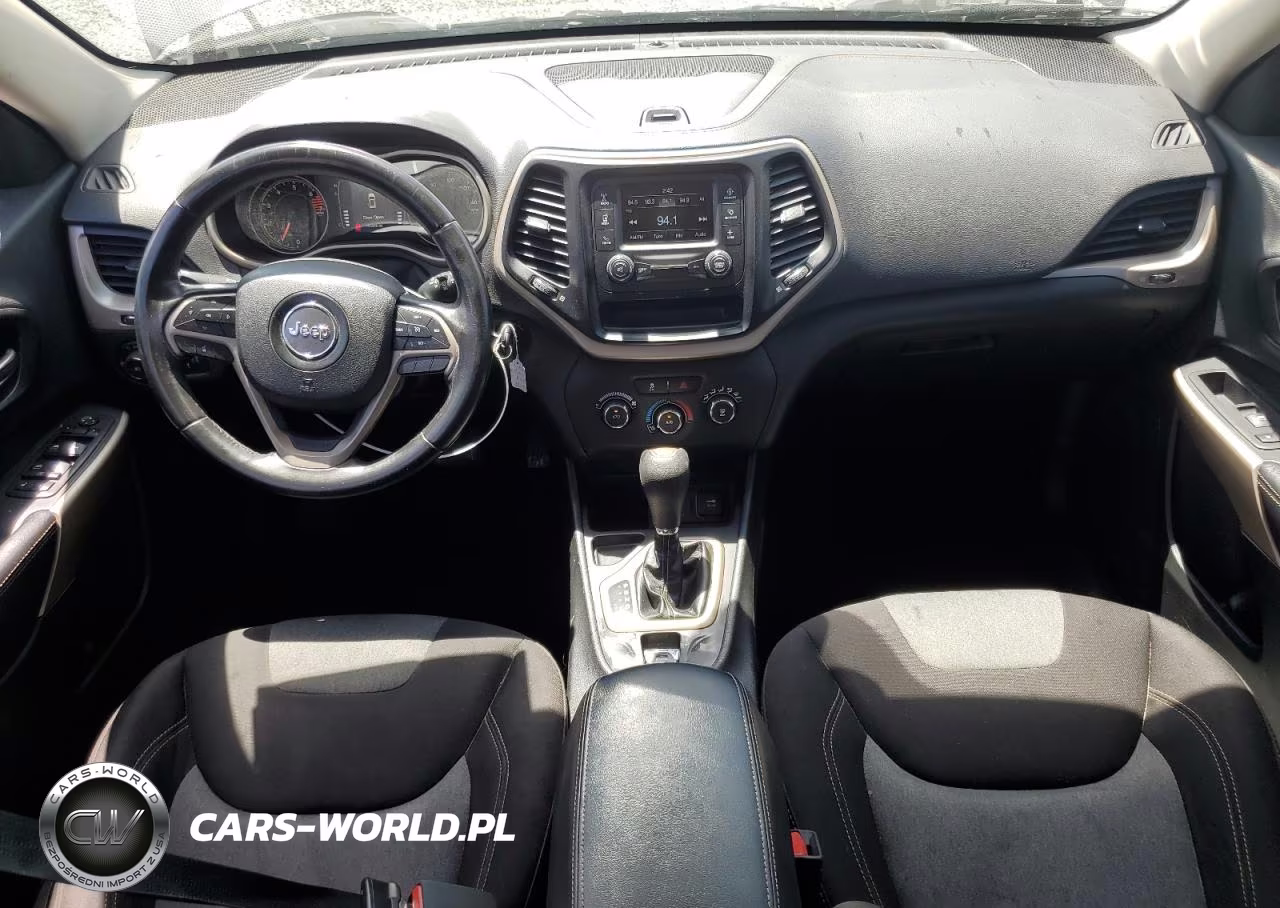 2018 Jeep Compass VIN:1C4PJLCBXJD544333 - 8