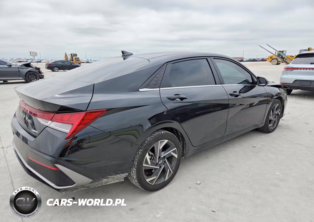 2025 Hyundai Elantra Limited VIN:KMHLP4DG3SU893246 - 3
